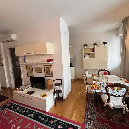 Beautiful New Apartment, Near Torre Di Pisa Bagian luar foto