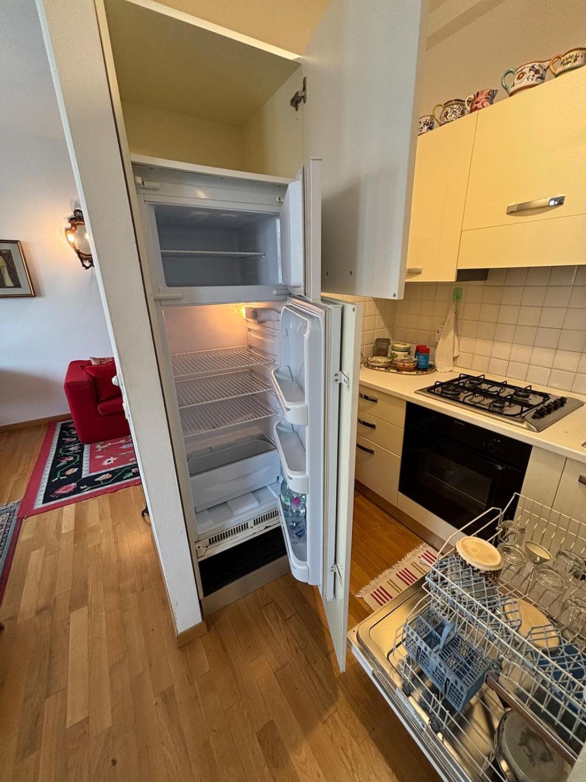Beautiful New Apartment, Near Torre Di Pisa Bagian luar foto